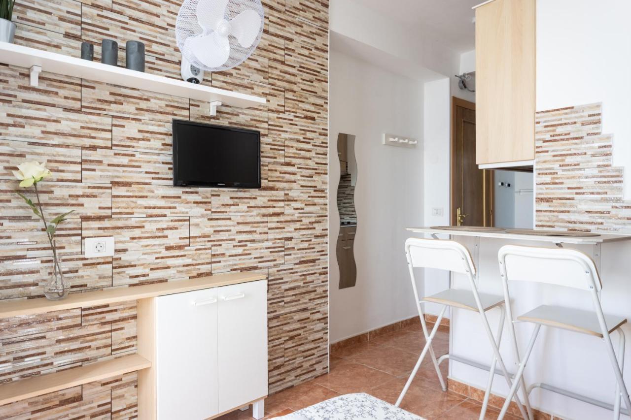 לוס כריסטיאנוס Apartamentos Ohana - Edificio Tonillo מראה חיצוני תמונה